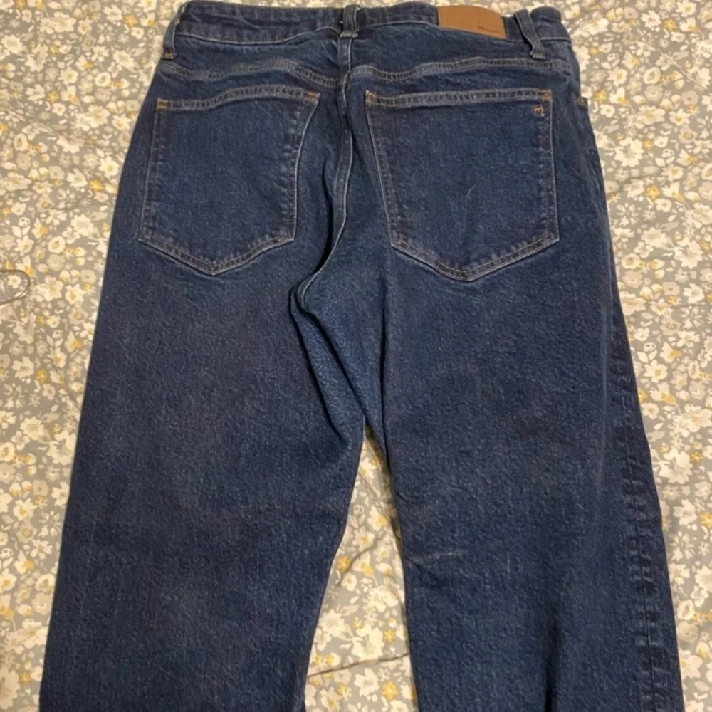 Dark Blue - The Curvy '90s Straight Jeans - Picture 8 of 9